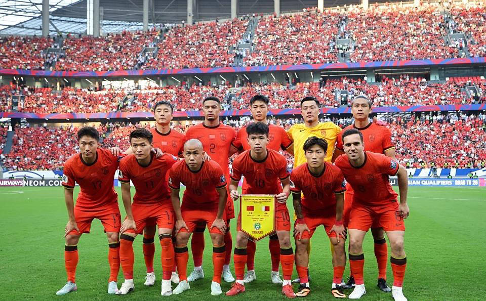 爱体育app-中国vs中国香港：塞尔吉尼奥、王钰栋首发，徐新、吾米提江出战