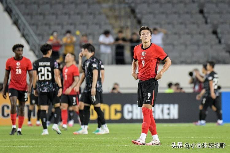 中国vs中国香港：塞尔吉尼奥、王钰栋首发，徐新、吾米提江出战