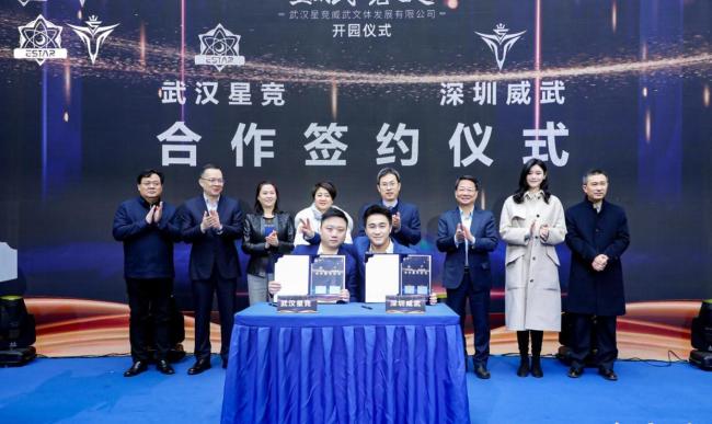 何猷君冲上热搜：被曝拖欠80名主播半年工资，员工集体讨薪的简单介绍